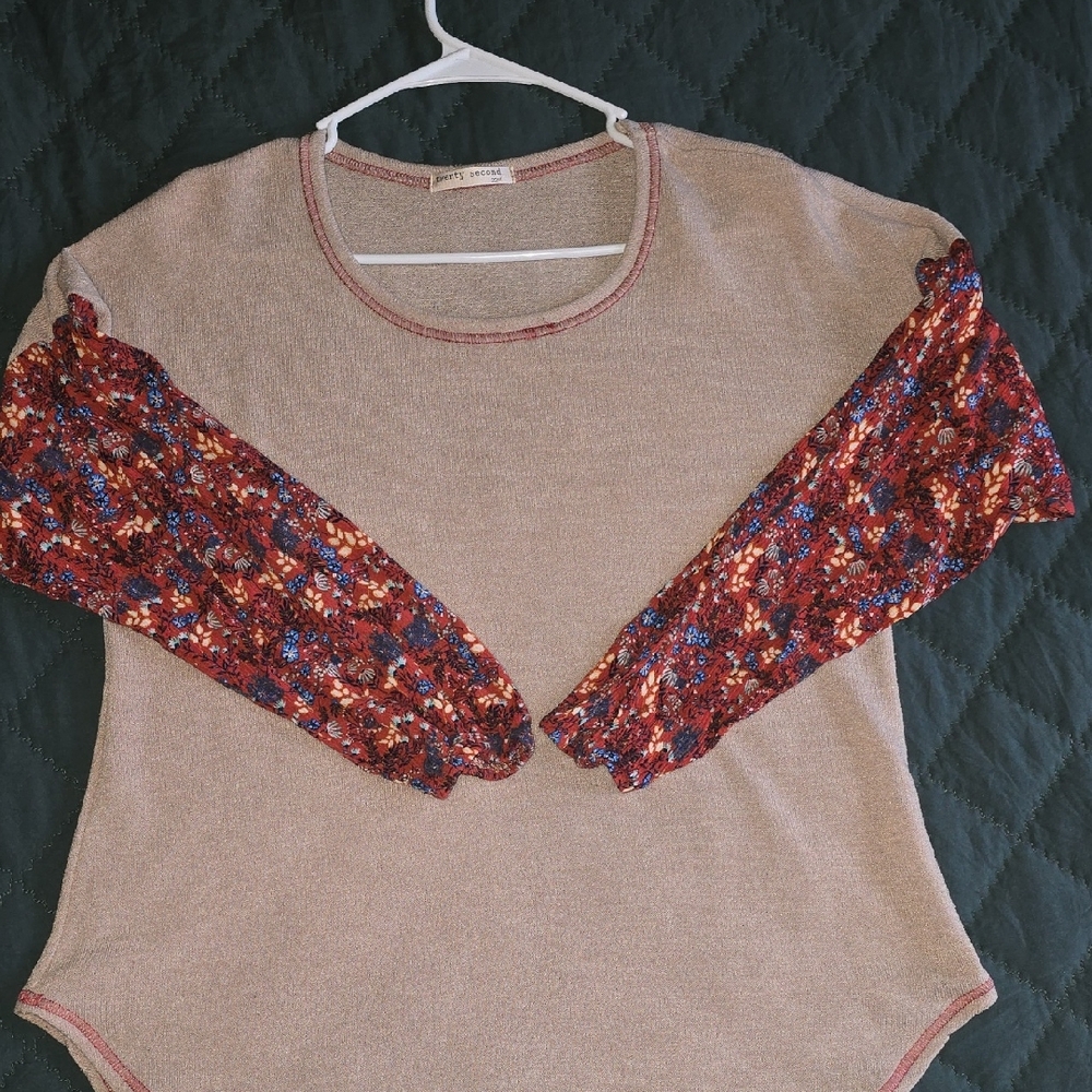 Twenty Second Beige Top with Red Trim